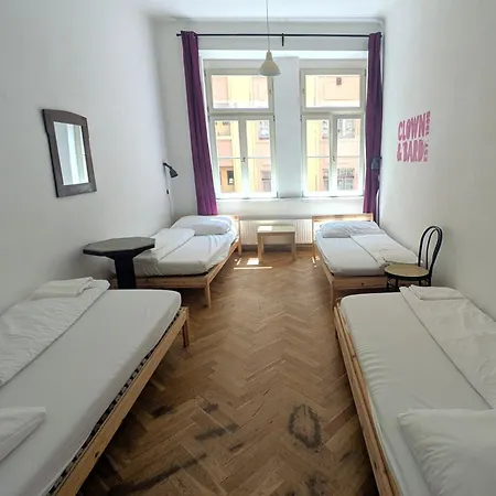 Clown&Bard Hostel-2